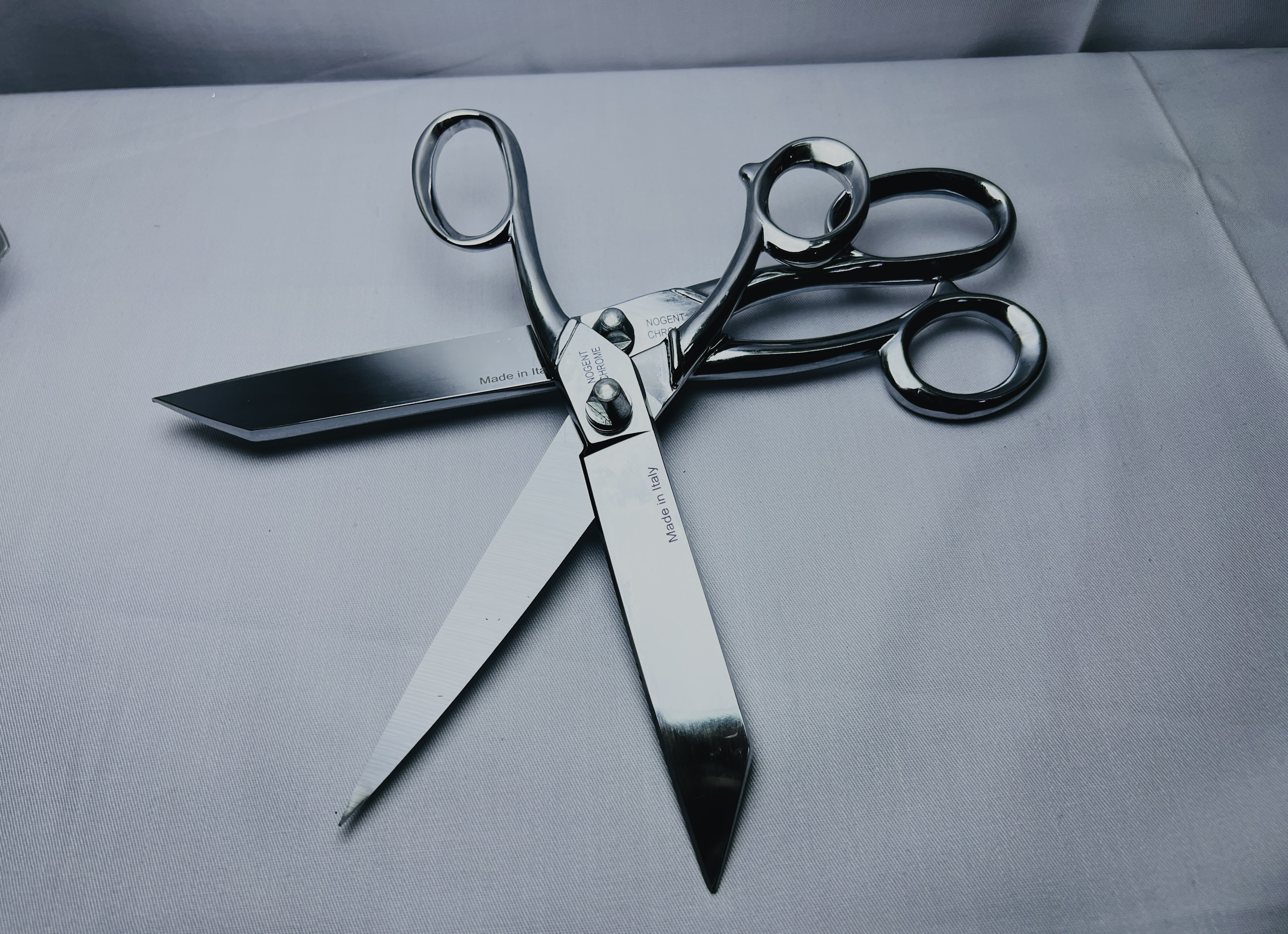 مقص ايطالي | منتج خياطة